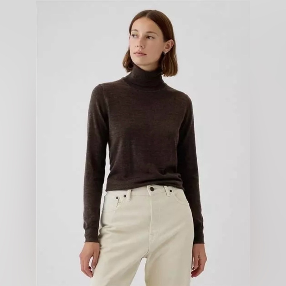 GAP Brown Merino Turtleneck Sweater